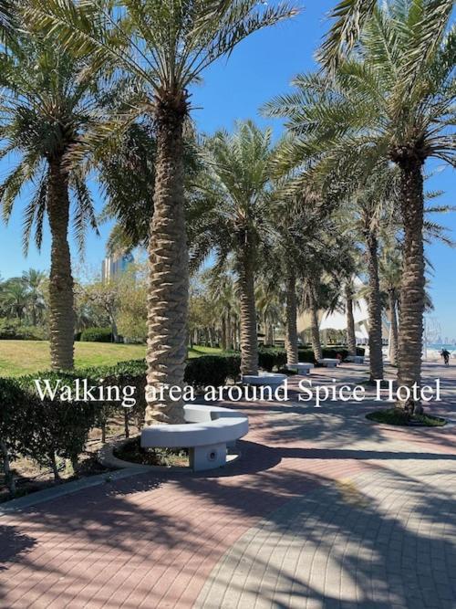 Spice Hotel Kuwait City Exterior foto