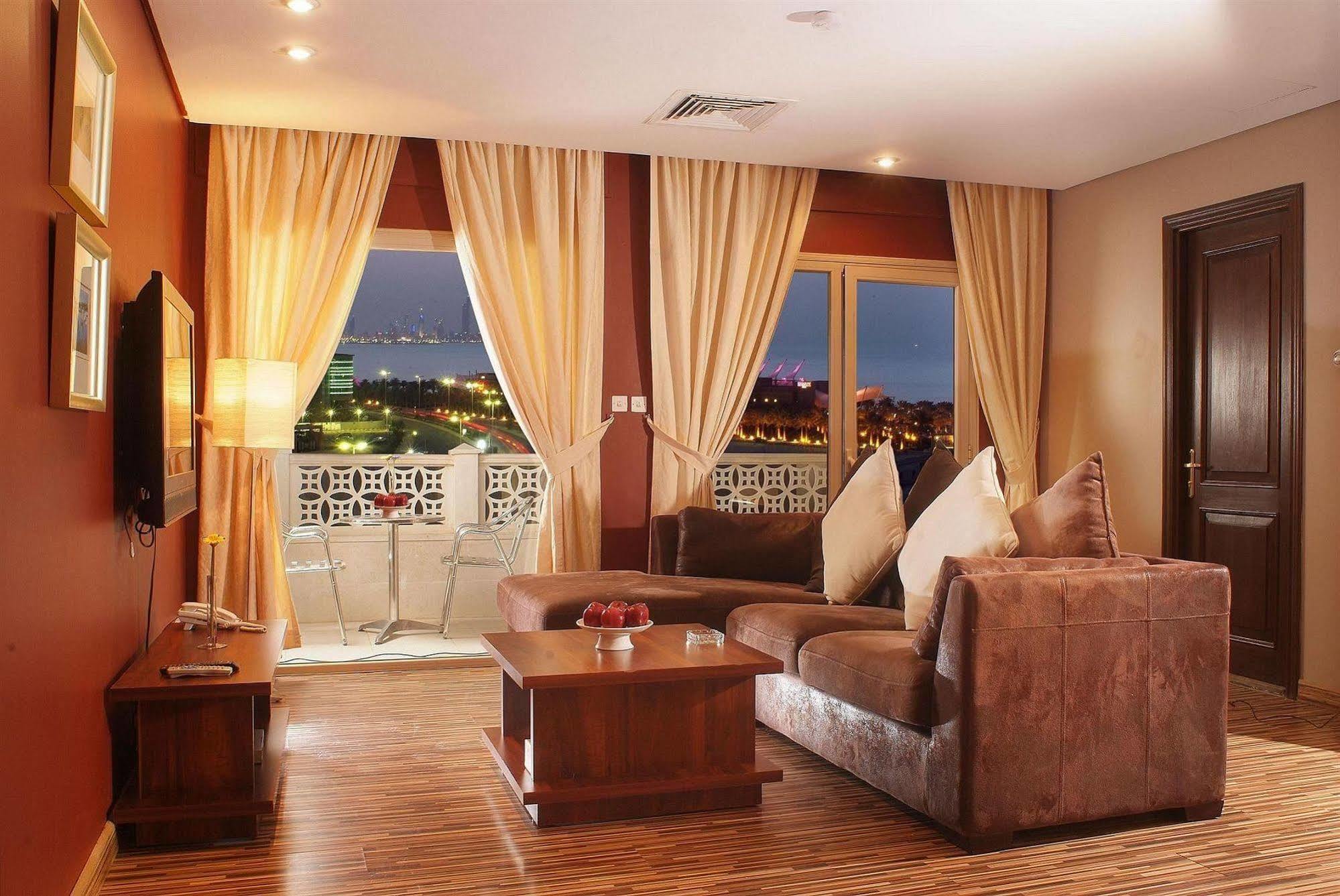 Spice Hotel Kuwait City Exterior foto